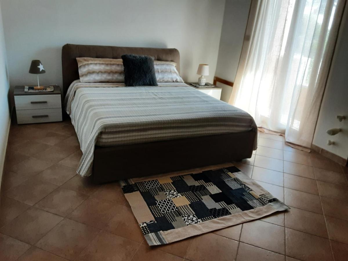 Tre Stelle Bed and Breakfast Porto Torres Buitenkant foto